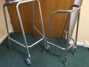 Wheeled walking frame and non wheeled walking frame